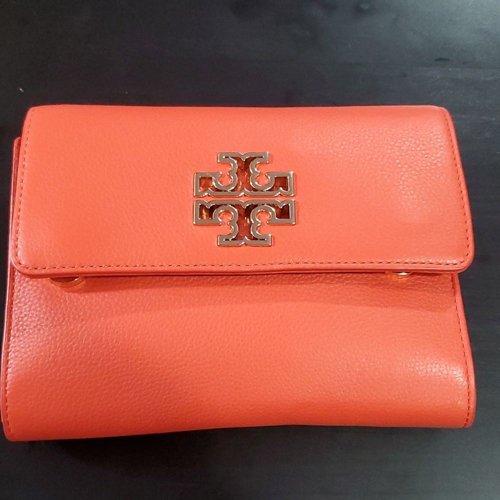 Tory Burch Britten Chain Wallet